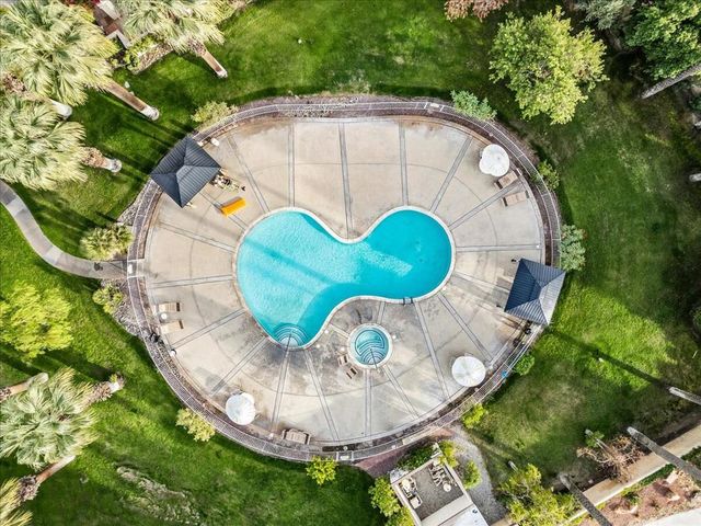 110 Favara Circle, Palm Desert, CA 92211