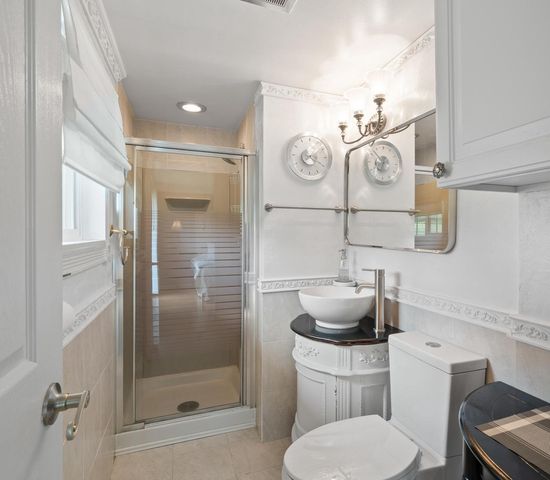262 Castle TERRACE, Fontana, WI 53125