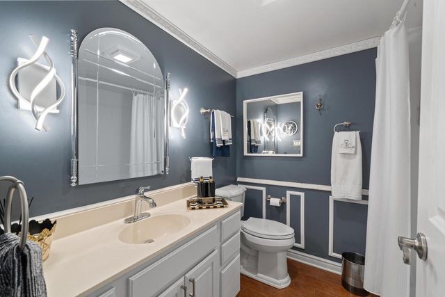 262 Castle TERRACE, Fontana, WI 53125