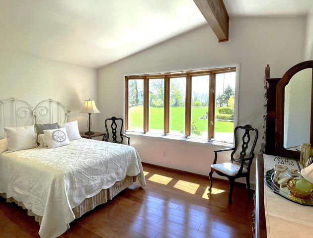 262 Castle TERRACE, Fontana, WI 53125