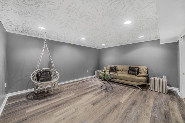 262 Castle TERRACE, Fontana, WI 53125