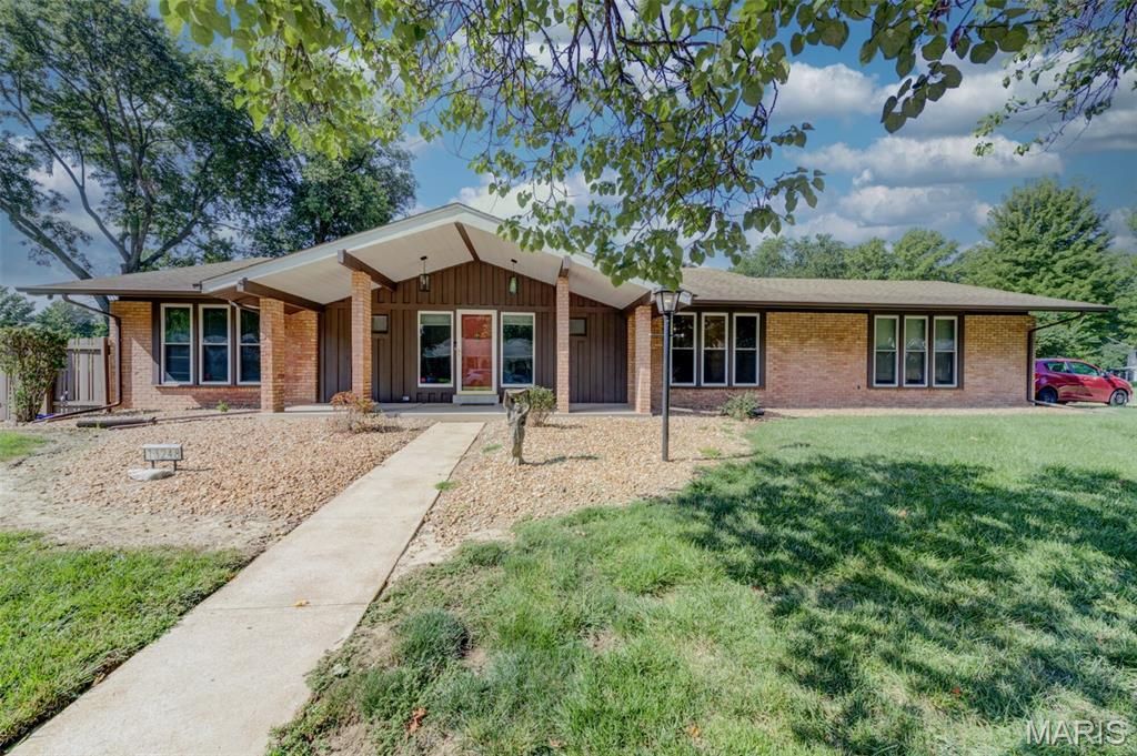 13248 Hobnail Drive, Unincorporated, MO 63146