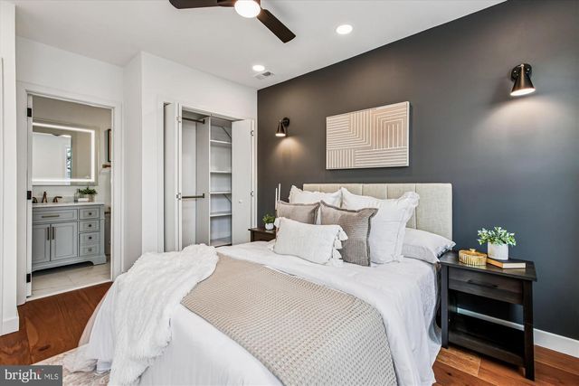 218 15TH ST NE, Washington, DC 20002