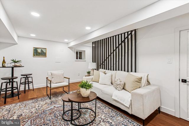 218 15TH ST NE, Washington, DC 20002