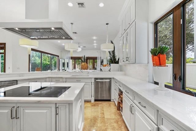 4700 NE 29th Ave, Fort Lauderdale, FL 33308