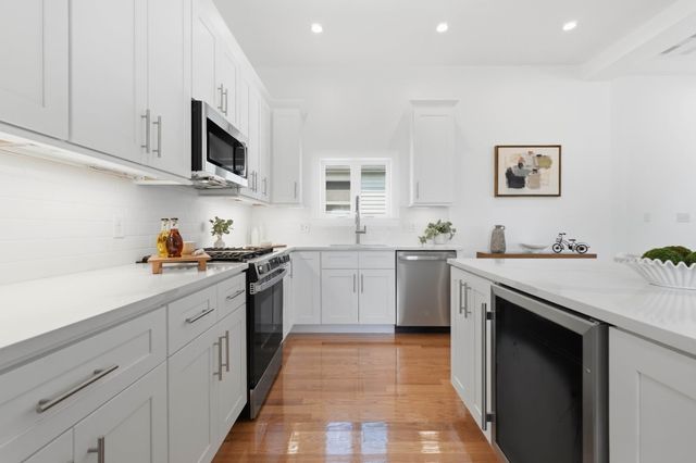 59 Larkin St 2, Revere, MA 02151
