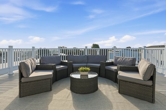 59 Larkin St 2, Revere, MA 02151
