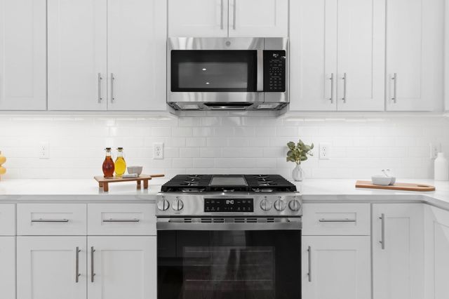 59 Larkin St 2, Revere, MA 02151