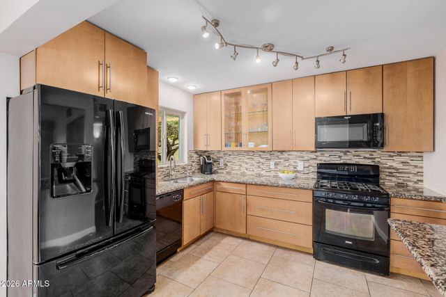 2145 W INDIANOLA Avenue, Phoenix, AZ 85015