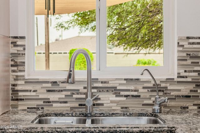 2145 W INDIANOLA Avenue, Phoenix, AZ 85015