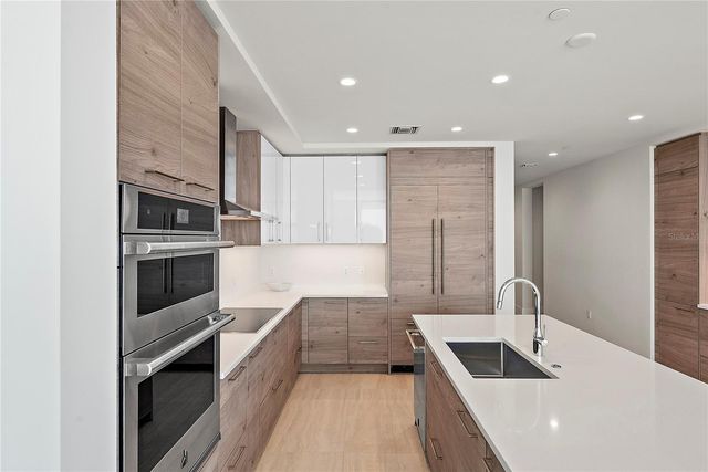 301 1ST STREET S 1607, St Petersburg, FL 33701