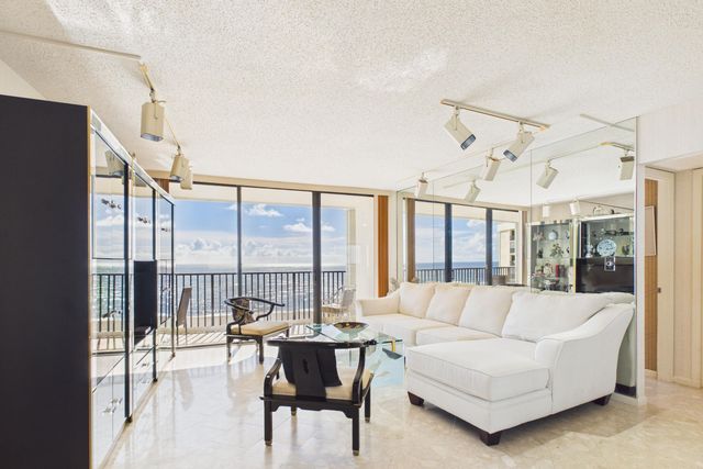 400 OCEAN TRAIL Way 1208, Jupiter, FL 33477