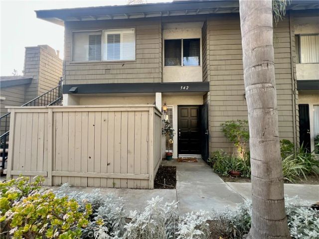 542 W Dunton 29, Orange, CA 92865