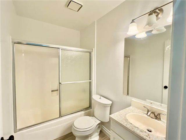 542 W Dunton 29, Orange, CA 92865
