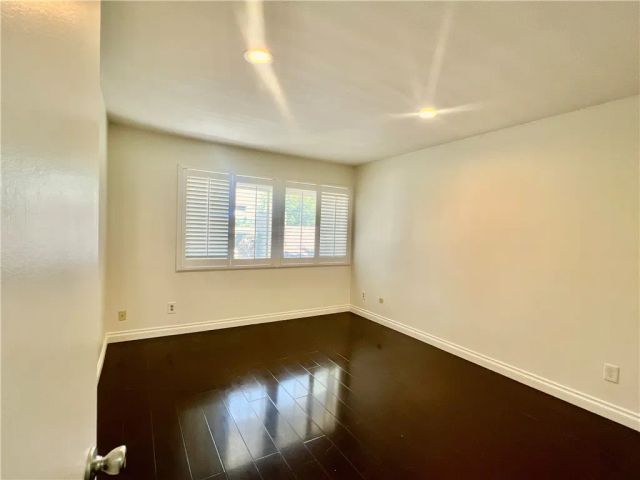 542 W Dunton 29, Orange, CA 92865