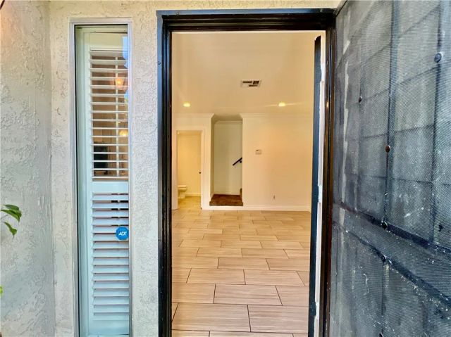 542 W Dunton 29, Orange, CA 92865