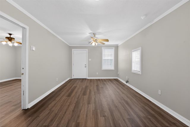 8914 Cardella Avenue, Dallas, TX 75217