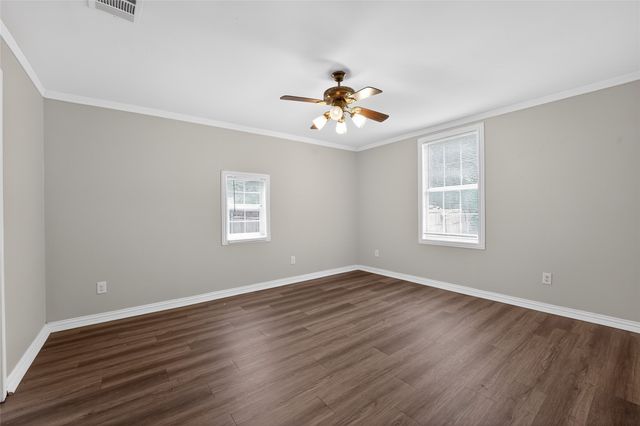 8914 Cardella Avenue, Dallas, TX 75217