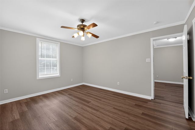 8914 Cardella Avenue, Dallas, TX 75217