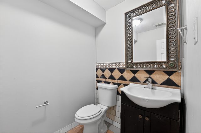 8914 Cardella Avenue, Dallas, TX 75217