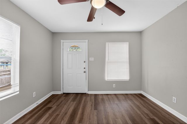 8914 Cardella Avenue, Dallas, TX 75217