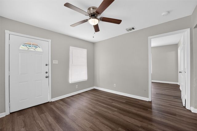 8914 Cardella Avenue, Dallas, TX 75217