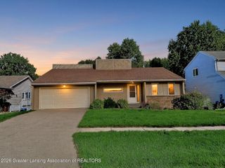 2352 Graystone Drive, Okemos, MI 48864