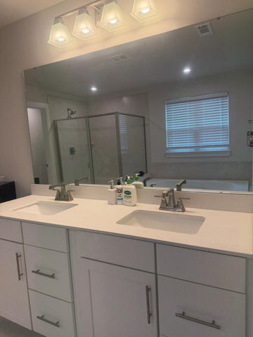 300 Finnegan Ct, Spring Hill, TN 37174