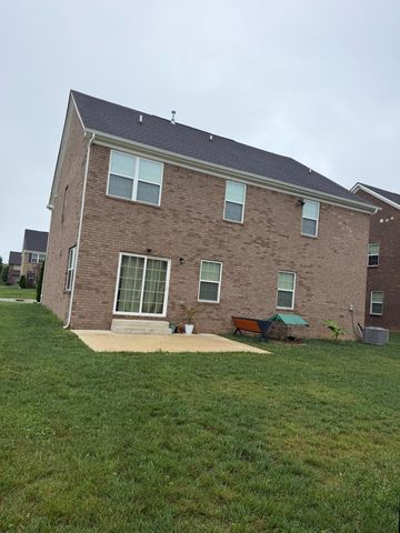 300 Finnegan Ct, Spring Hill, TN 37174
