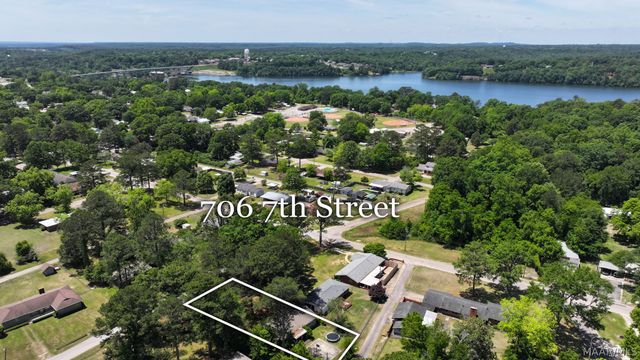 706 7th Street, Tallassee, AL 36078