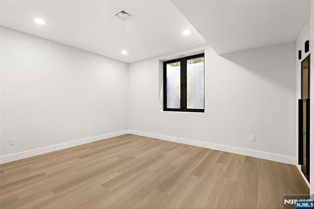 302 Pine Street, Haworth, NJ 07641