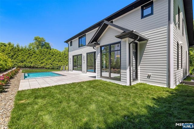 302 Pine Street, Haworth, NJ 07641