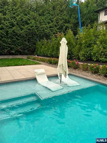 302 Pine Street, Haworth, NJ 07641