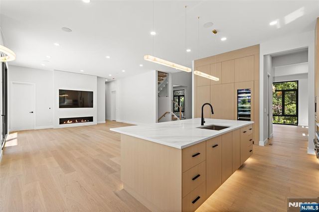302 Pine Street, Haworth, NJ 07641