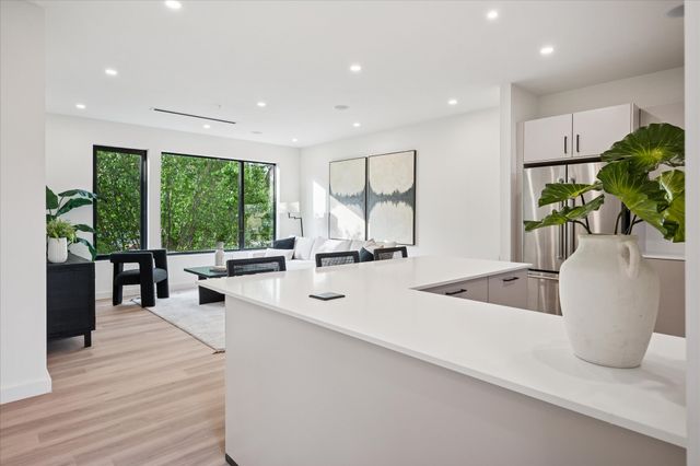 4534 Lake Avenue 103, Dallas, TX 75219