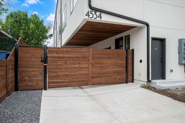 4534 Lake Avenue 103, Dallas, TX 75219