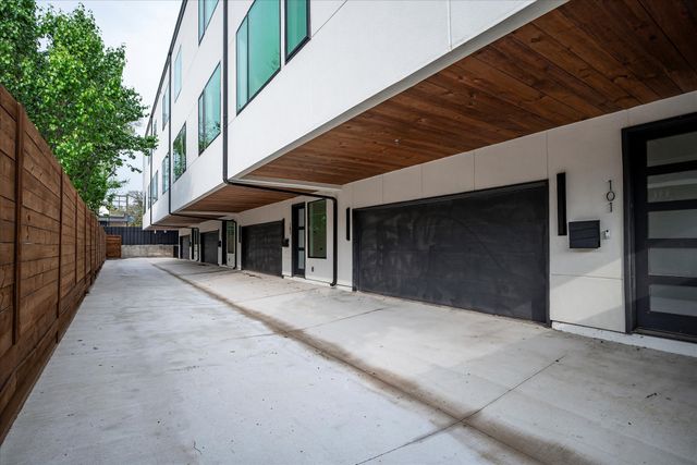 4534 Lake Avenue 103, Dallas, TX 75219