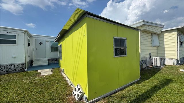 1704 PENNSYLVANIA AVENUE, Bradenton, FL 34207