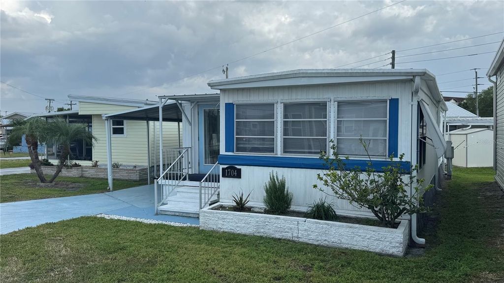 1704 PENNSYLVANIA AVENUE, Bradenton, FL 34207