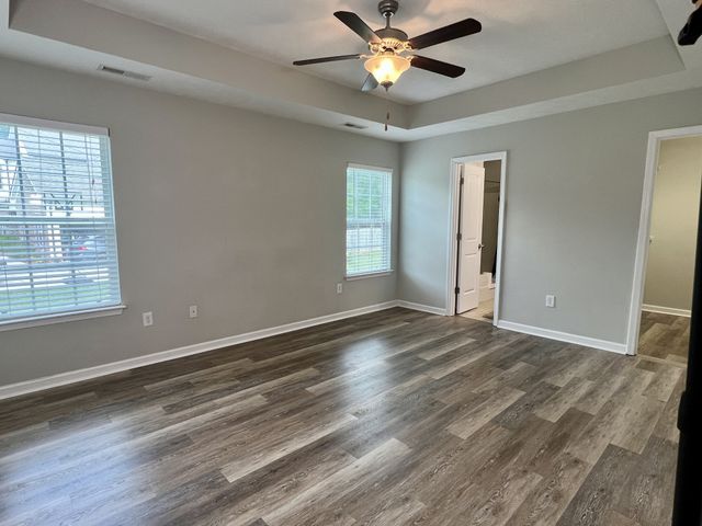 616 Niagra Ln, Murfreesboro, TN 37129