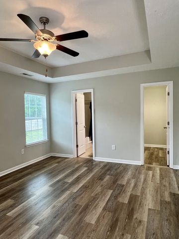 616 Niagra Ln, Murfreesboro, TN 37129