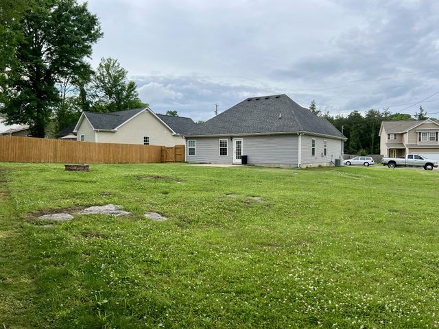 616 Niagra Ln, Murfreesboro, TN 37129