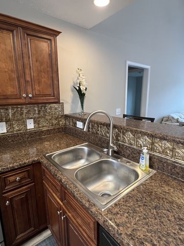 616 Niagra Ln, Murfreesboro, TN 37129