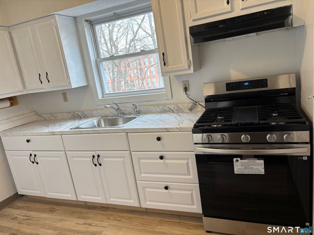 154 Park Street A1, Manchester, CT 06040