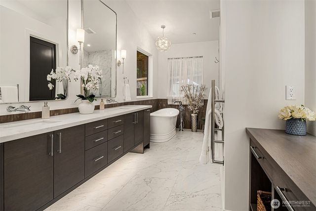 5222 Forest Avenue SE, Mercer Island, WA 98040