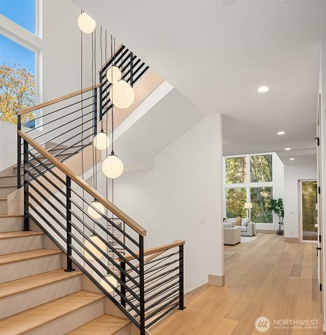 5222 Forest Avenue SE, Mercer Island, WA 98040