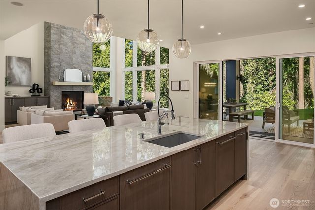 5222 Forest Avenue SE, Mercer Island, WA 98040