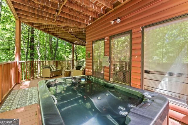 1688 Bahn Innsbruck, Helen, GA 30545