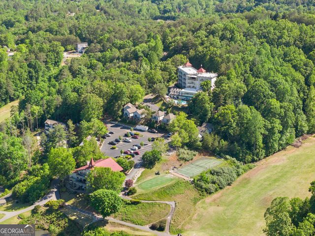 1688 Bahn Innsbruck, Helen, GA 30545