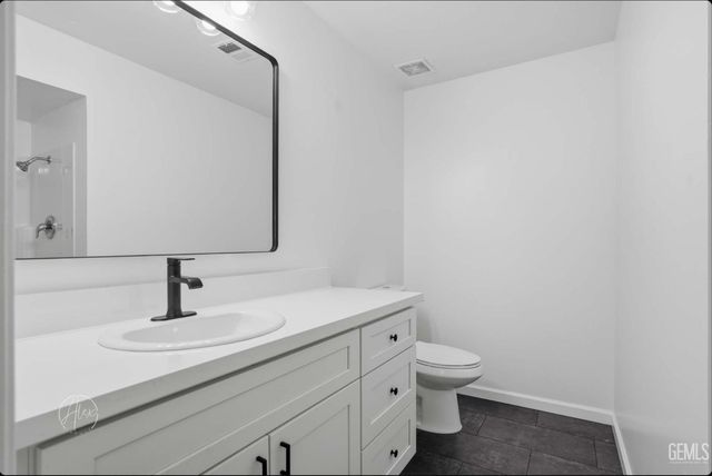 6608 Edgemont Drive, Bakersfield, CA 93309